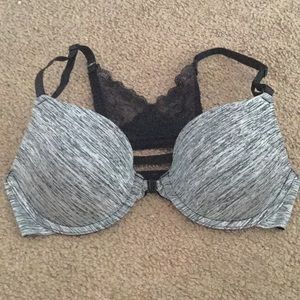 Gray and black slight push-up bra